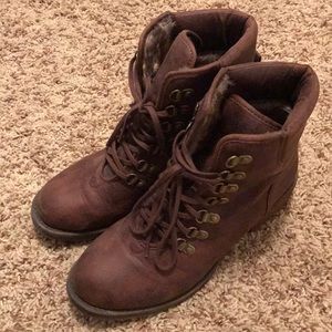 Lucky Brand leather lace-up boots (EUC)